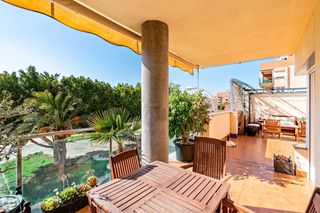 Appartement à Pabellón - Estación - El Corte Inglés. Exclusividad, amplitud y una terraza única de 84 m2