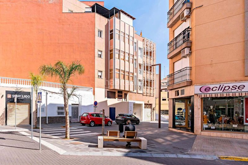 Foto a9d0c583-4f46-4f57-a3b0-0d015297094b. Àtic amb calefacció a Pabellón - Estación - El Corte Inglés Ejido (El)