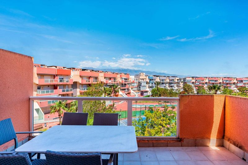 Foto db4bfc64-6aa5-4f2c-95a9-db597da33300. Àtic amb aparcament piscina a Almerimar Ejido (El)