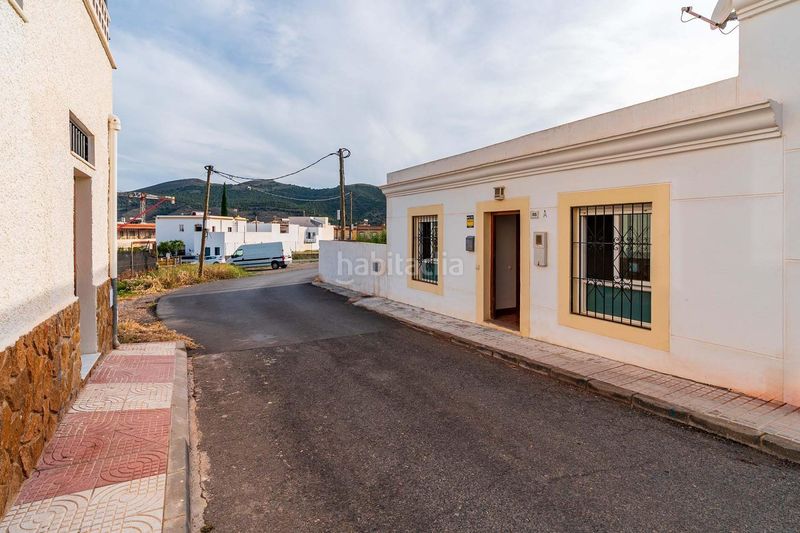 Foto 479b89f3-4a45-45ef-ae7e-ce11752c81c9. Casa amb aparcament a Dalías