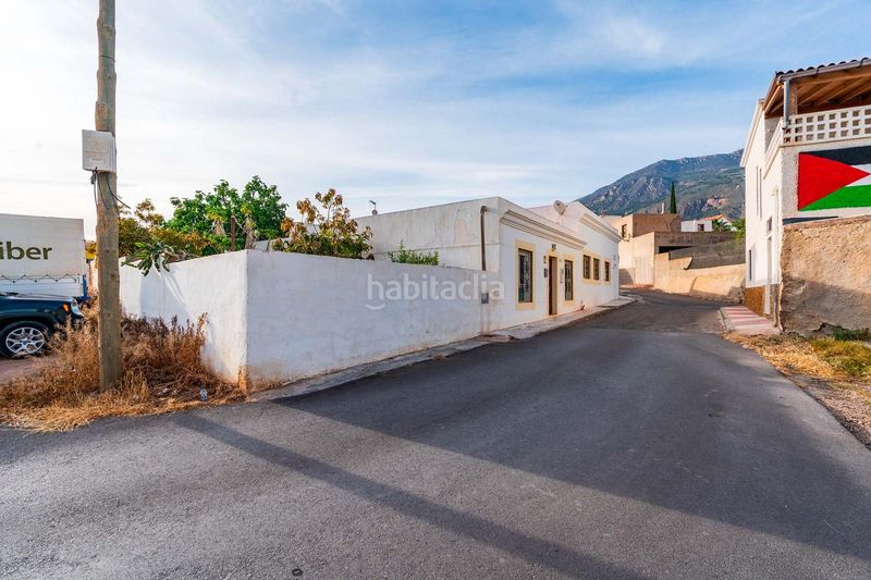 Foto 680ac22c-bd51-46d4-8b54-e39e33d46efb. Casa amb aparcament a Dalías
