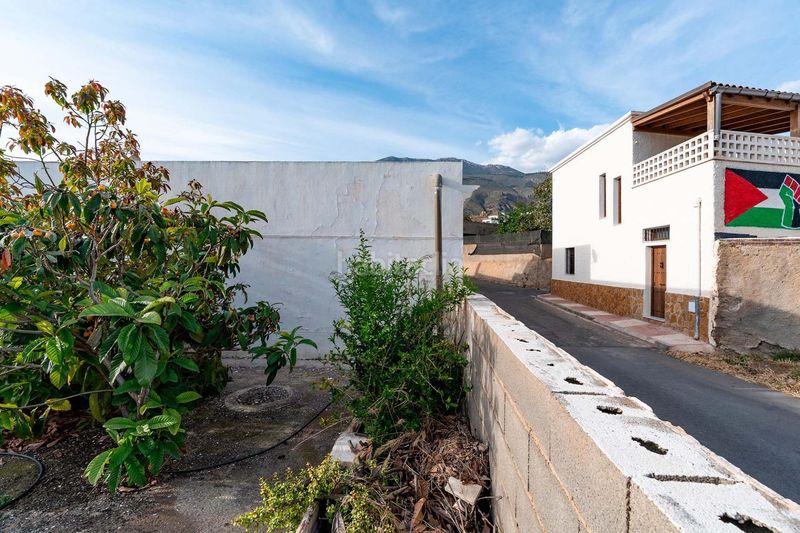 Foto 82c0ffbd-1f37-4d92-b416-47a1d299e733. Casa amb aparcament a Dalías