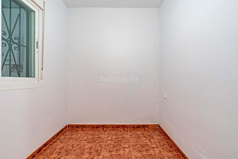 Foto c5402ecb-68a8-4d9e-b1fa-0ddb57e28320. Casa amb aparcament a Dalías