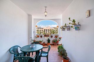 Piso en Almerimar. Sol, terraza y mar oportunidad estrategica en almerimar!