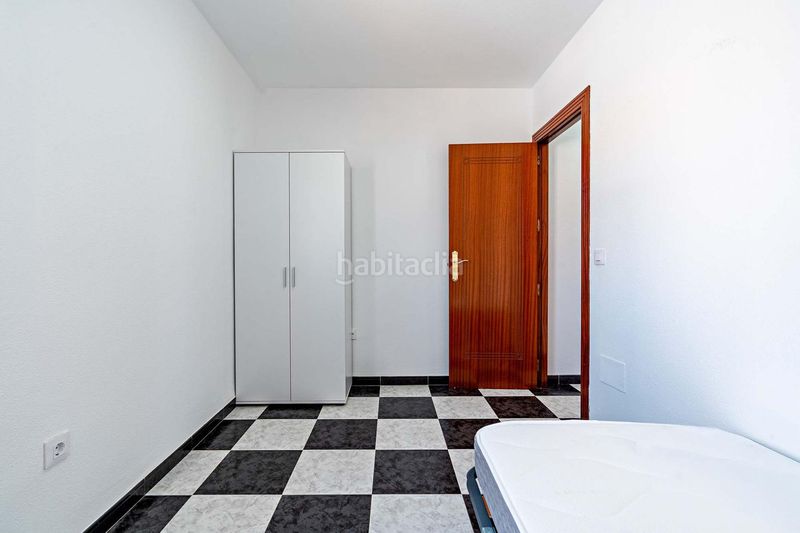 Foto f4180a04-74d2-43bb-852c-e077f8b33912. Àtic amb aparcament a Ejido Sur Ejido (El)