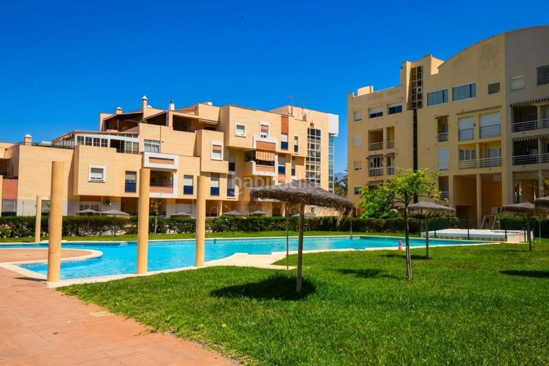 Foto 30aed910-b959-445e-989b-c33726f56963. Pis amb calefacció piscina a Almerimar Ejido (El)