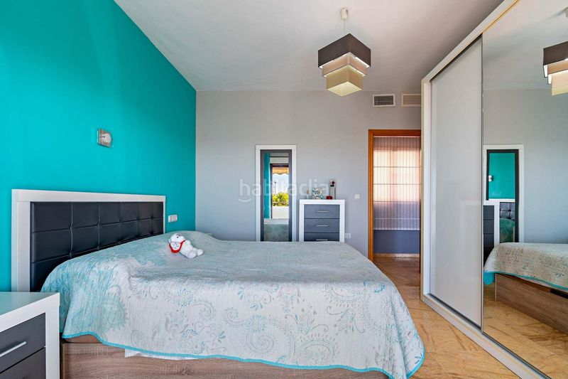 Foto f88841d8-896a-4c00-8838-79590bbab6a4. Pis amb aparcament a Ejido centro Ejido (El)