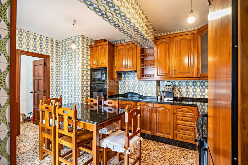 Foto b893a345-8489-4de4-b87b-005963277da5. Casa amb calefacció aparcament a Berja