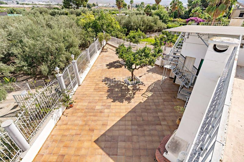 Foto d2b35747-b7d0-422b-9961-578a25c6672e. Casa amb calefacció aparcament a Berja