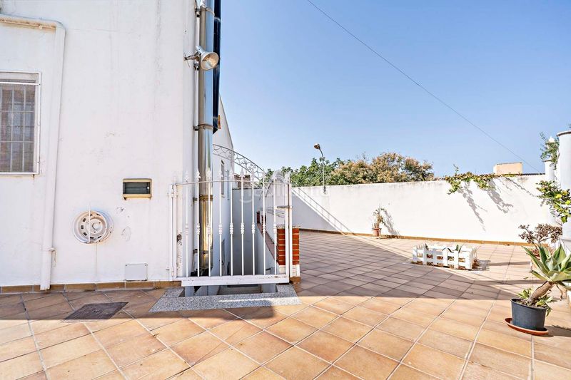 Foto d5c1b637-0e24-47c1-a71d-c38316d00b36. Casa amb calefacció aparcament a Berja