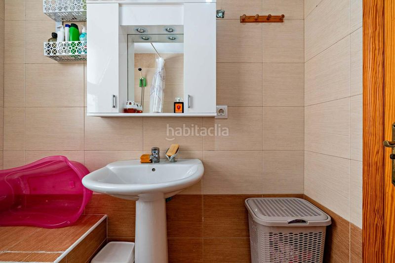 Foto 4d9b7794-5a15-4a29-b53b-97a00506f0af. Pis amb aparcament a Ejido Sur Ejido (El)