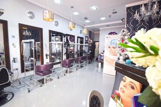 Lloguer Local Comercial a Almerimar. Oportunidad de traspaso en almerimar  peluquería y estetica en f