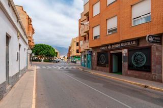 Local Comercial a Calle Calle Sierra Nevada