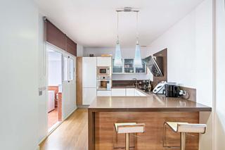 Casa  Calle rodas (sd). Amplia dplex en santo domingo.