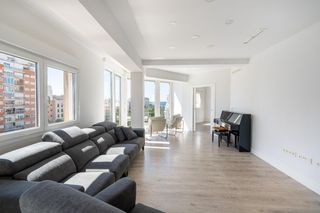 Miete Etagenwohnung in Avenida de federico garcía lorca 43. Exclusiva vivienda  con vistas y calidades espectaculares en avd