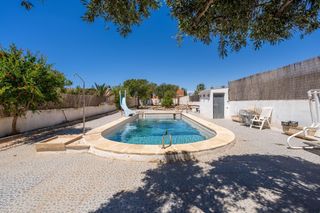 Chalet in Retamar. Chalet en retamar
