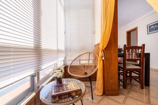 Etagenwohnung in Calle quinta avenida 34. Luminoso piso con ascensor listo para entrar a vivir en el barri