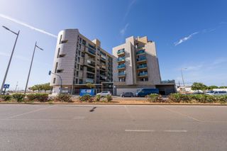 Appartement  Avenida avenida adolfo suárez. Luz y exclusividad en vega de acá vivienda con terraza, piscina
