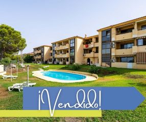 Flat  Botavara (a). Apartamento de 2 dormitorios con vistas al mar