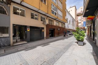 Büro  Calle calle padre santaella. Oficina en la zona centro de almería