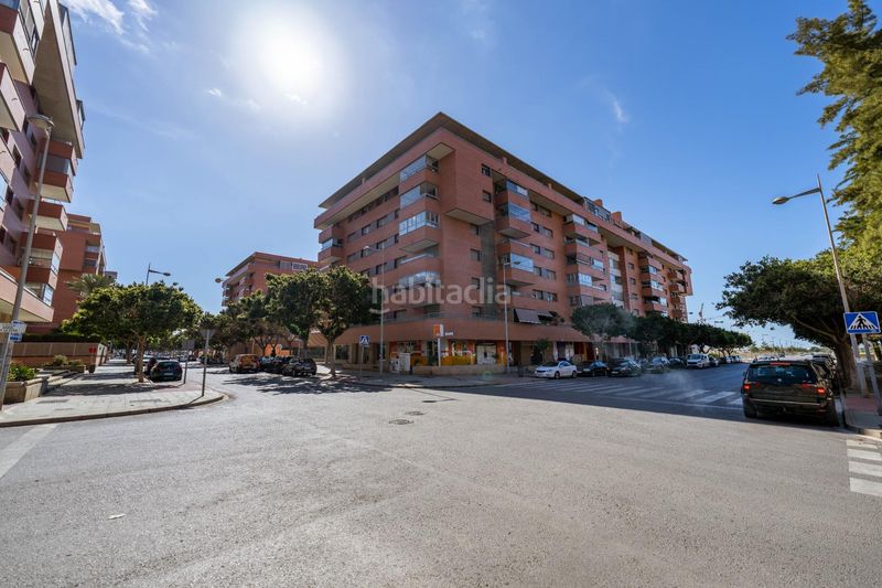 Foto 0b25017f-da9a-4de9-8d3a-004a60d9d609. Piso amplio y moderno piso en zona la goleta en nueva Almería - cortijo grande - vega de acá Almería