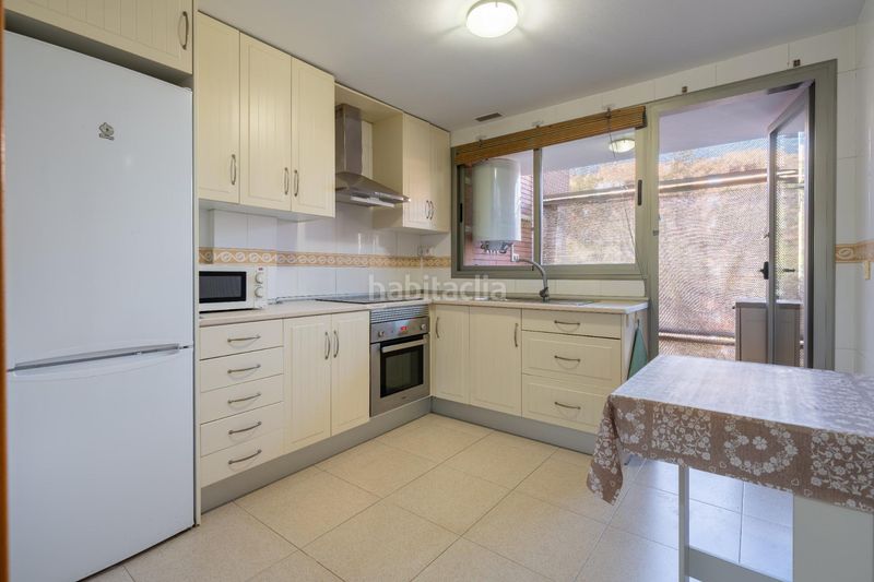 Foto 33de501c-9a9b-41af-8b5a-401afba7aed0. Piso amplio y moderno piso en zona la goleta en nueva Almería - cortijo grande - vega de acá Almería