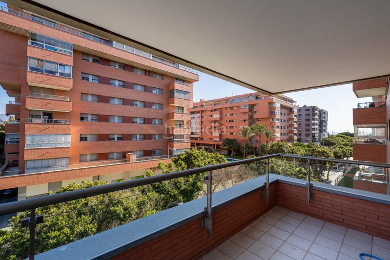 Foto 3bfe3fc0-b00f-4e16-9d05-83c100df77cf. Piso amplio y moderno piso en zona la goleta en nueva Almería - cortijo grande - vega de acá Almería