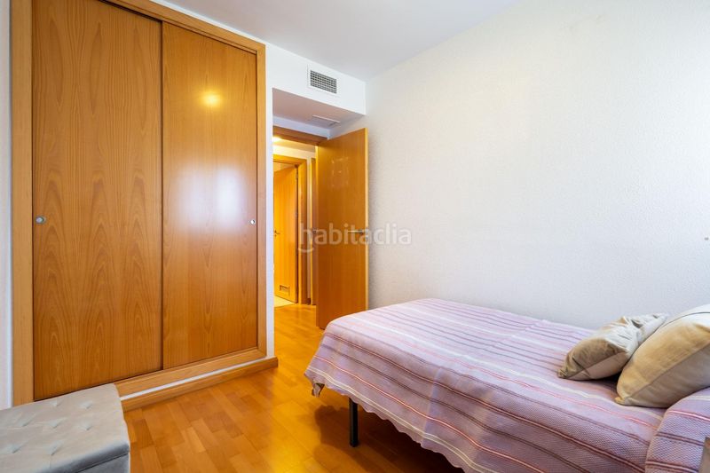 Foto 92d78dda-c800-4bec-a5b8-3f8a9789ea23. Piso amplio y moderno piso en zona la goleta en nueva Almería - cortijo grande - vega de acá Almería