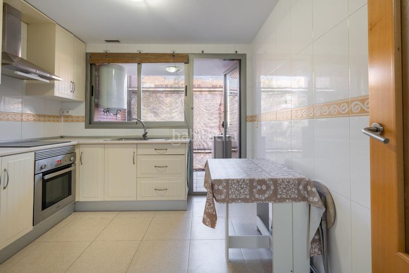 Foto a56f7cb2-34cc-4a64-9487-b7dc2210bc61. Piso amplio y moderno piso en zona la goleta en nueva Almería - cortijo grande - vega de acá Almería
