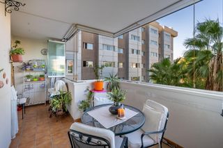 Etagenwohnung  Calle de la costa balear 8. 2 dormitorios con terraza,garaje y trastero junto al c.c. medite