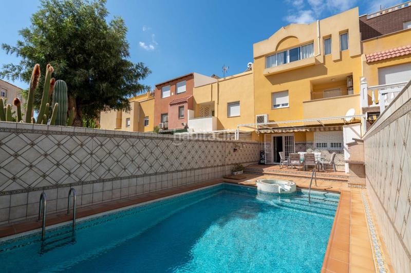 Foto c25c4330-5741-460e-87d4-43622e78f099. Chalet  con piscina en nueva almeria en nueva Almería - cortijo grande - vega de acá Almería