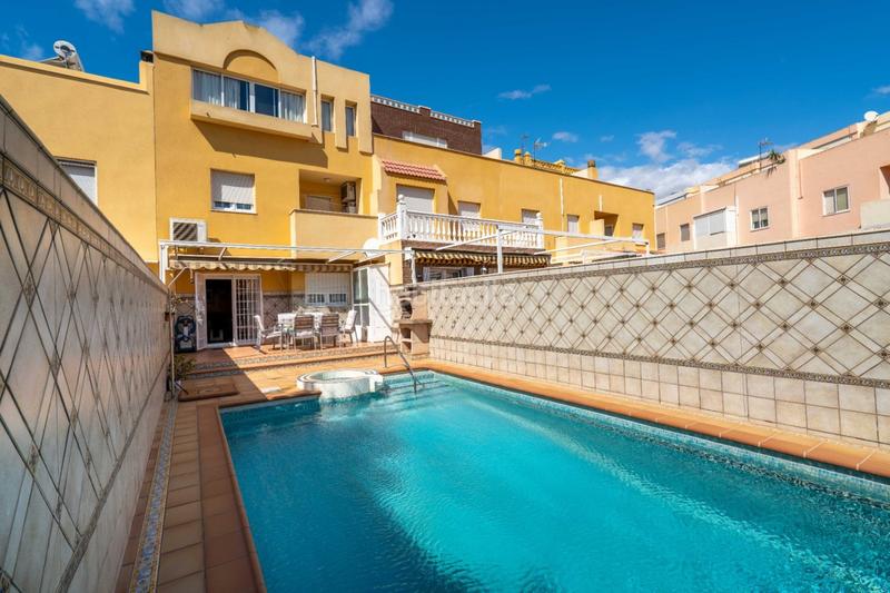 Foto c9578c3a-0746-4ef1-a411-39bf58d74ebc. Chalet  con piscina en nueva almeria en nueva Almería - cortijo grande - vega de acá Almería