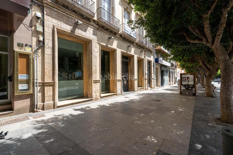 Foto 02943659-7d51-4643-a987-afdf8eccf72f. Affitto locale commerciale in paseo de Almería 57 in Almería