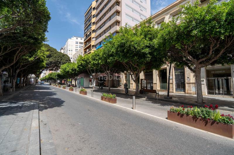 Foto 6cdac833-7926-4cfd-82e2-ebbd1ef55c78. Affitto locale commerciale in paseo de Almería 57 in Almería