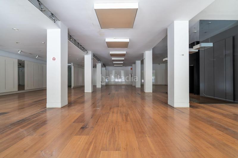 Foto 7beef374-9c24-4be1-8a7a-3ecbd315b578. Affitto locale commerciale in paseo de Almería 57 in Almería