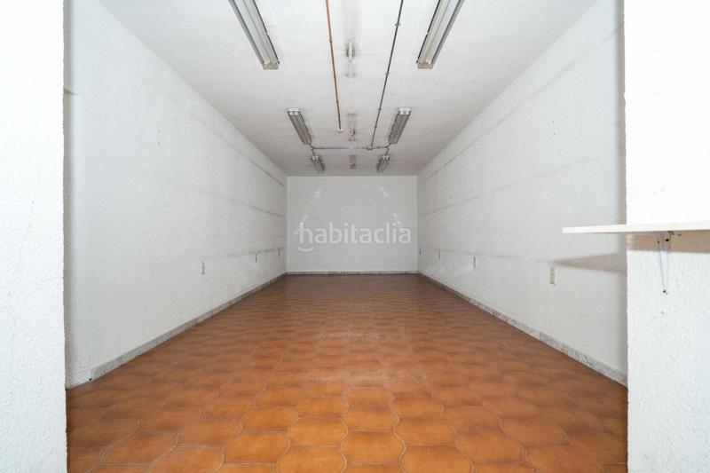 Foto 9e444700-8beb-42d8-b38f-2a6e5b0797b6. Lloguer local comercial a paseo de Almería 57 a Centro Almería