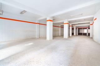 Locale commerciale in SAN LEONARDO 23