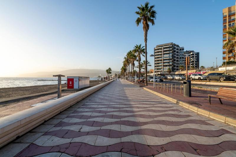 Foto 0274e3fc-689b-4fe1-89ec-609086595a12. Piso en camino bobar del 2 espectacular piso en primera linea de playa en Almería
