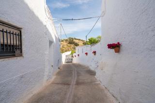 Masia a Calle fuente la 13. Casa de pueblo a muy buen precio
