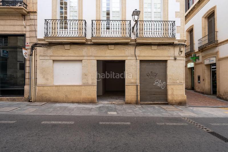 Foto 582bc3e7-5181-458c-9952-acc0047992a2. Lloguer local comercial a calle dr leal ibarra 1 a Almería