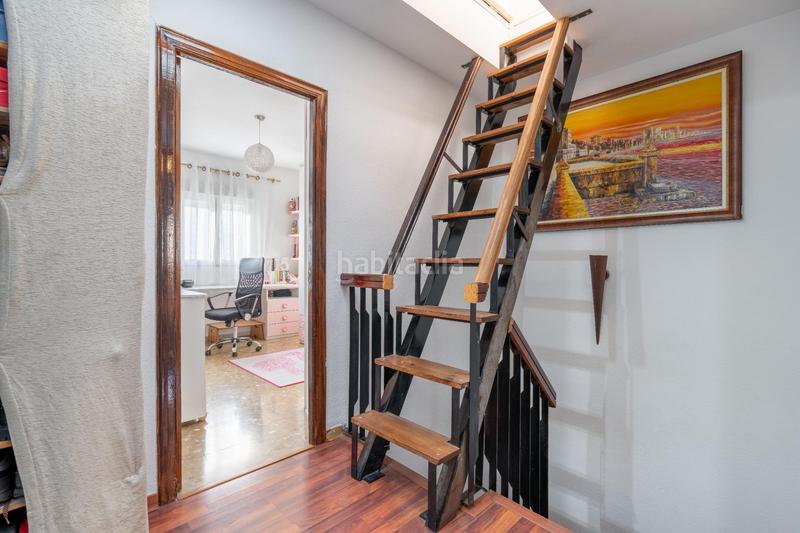 Foto f51f55d8-5c90-482c-9efa-c683fac2a9fd. Piso a la venta piso duplex en avda. carlos iii en Roquetas de Mar
