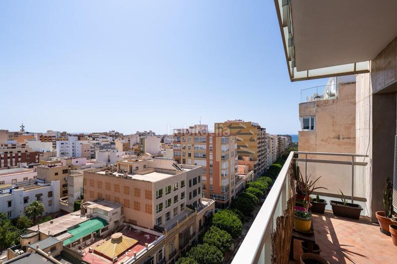Foto 35a796e2-b37c-407a-81bd-9604b51dce91. Location appartement dans paseo de Almería 16 dans Centro Almería