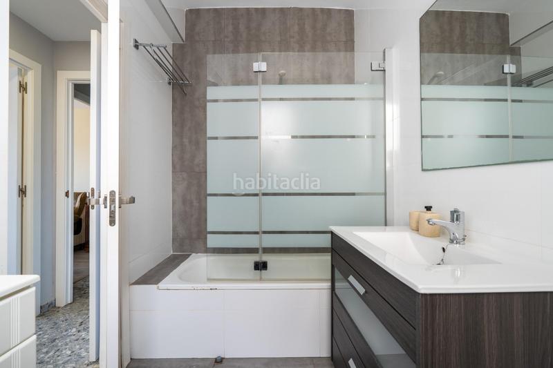 Foto 6c2baeb6-3332-4a84-98bf-1d8efeb52aa0. Location appartement dans paseo de Almería 16 dans Centro Almería
