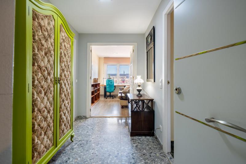 Foto 7e516bbc-5886-43c3-bf63-7285da6832bf. Location appartement dans paseo de Almería 16 dans Centro Almería