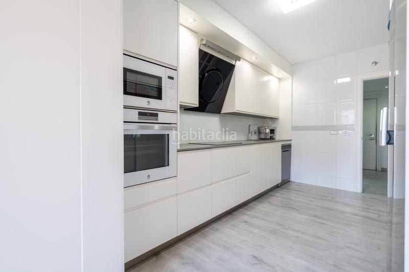 Foto 3a3a570b-37db-4ae6-88ff-d8f1e16e4057. Appartement dans calle de antonio cano 28 dans San Luis Almería