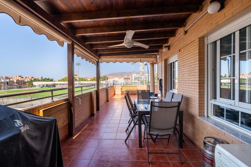 Foto 47f66ecd-540e-40a3-b8ec-d6c936944a2e. Appartement dans calle de antonio cano 28 dans San Luis Almería