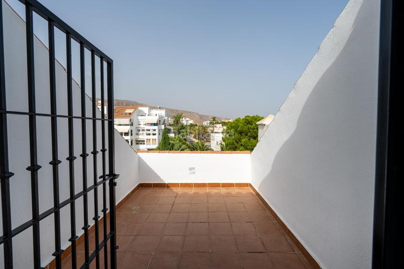 Foto 231a5b21-b76d-4399-96fe-badbe55d27a8. Rent penthouse in avenida de villa áfrica 11 in Aguadulce Sur Roquetas de Mar