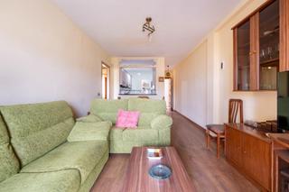 Appartement à Avenida doctor juan de austria 80. Piso de 2 dormitorios para entrar a vivir