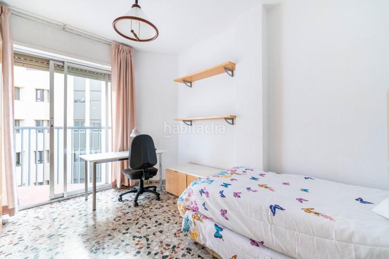 Foto 571938ef-6caf-44e5-8004-2bacd0de3094. Alquiler piso  en alquiler en javier sanz en Centro Almería