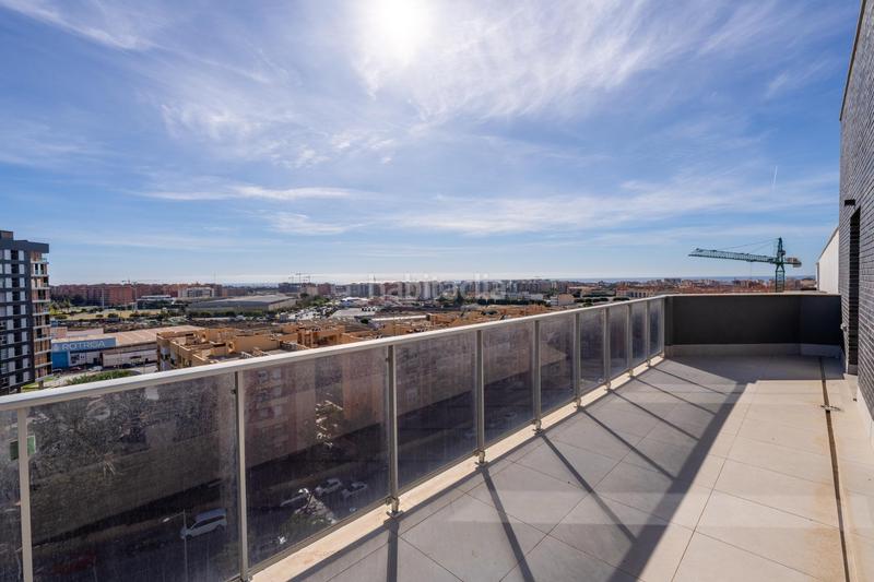 Foto f7af692e-c35f-49a6-a798-43c619acc29e. Àtic amb aparcament piscina a Nueva Andalucía Almería